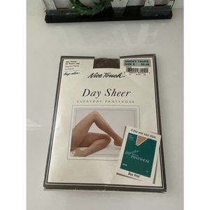 Nice Touch Day Sheer Pantyhose Non Control Size C Smokey Taupe Day Sheer Toe NIB